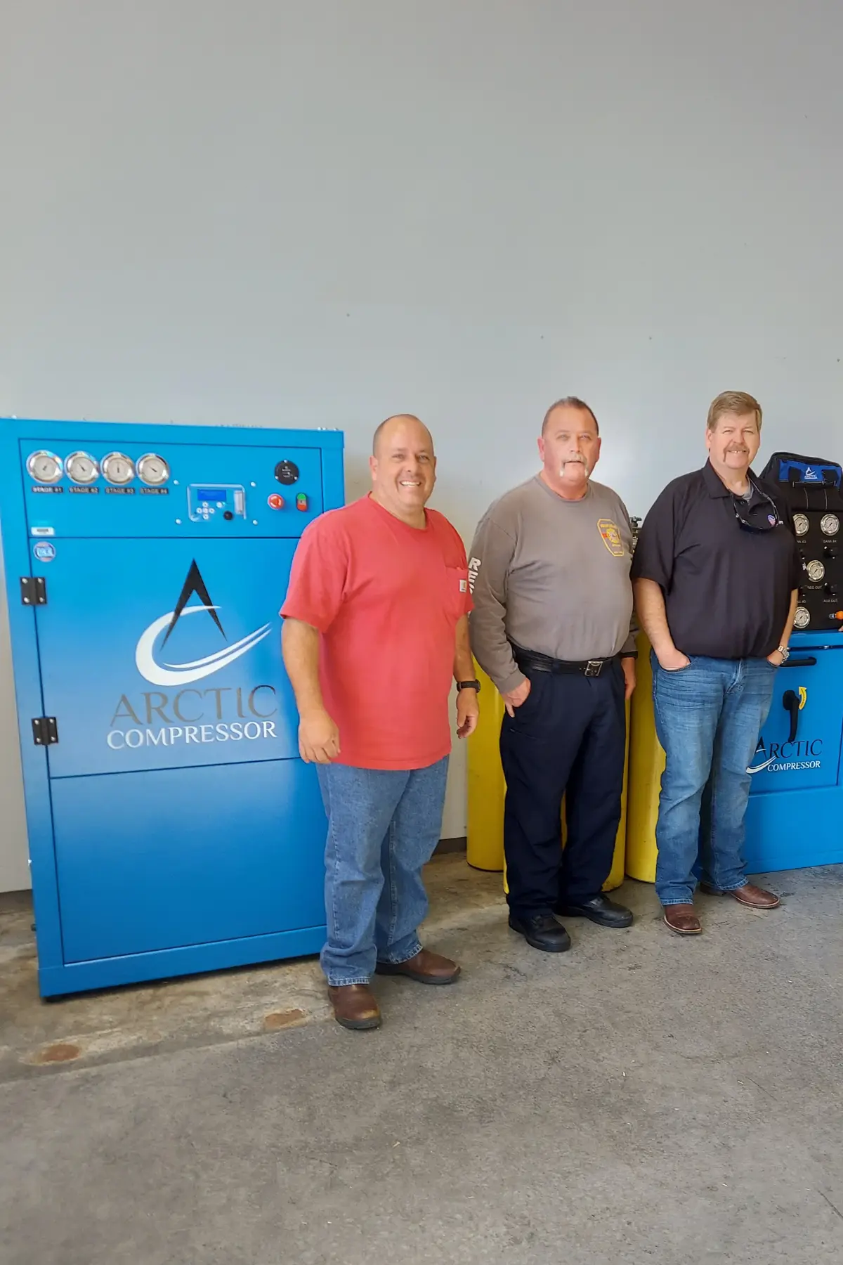 Arctic 1500 Series enclosed compressor service-side view