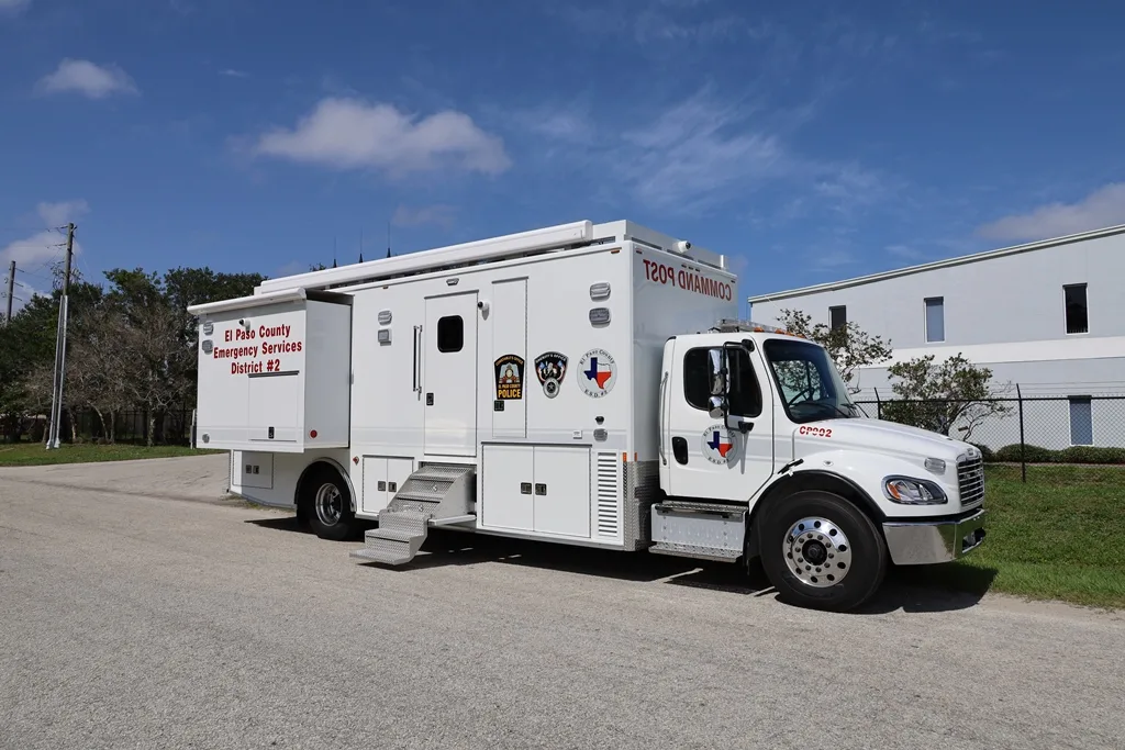 Frontline mid size mobile command unit