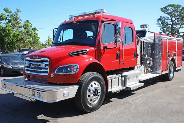 Freightliner Top Mount Pumper - 39313