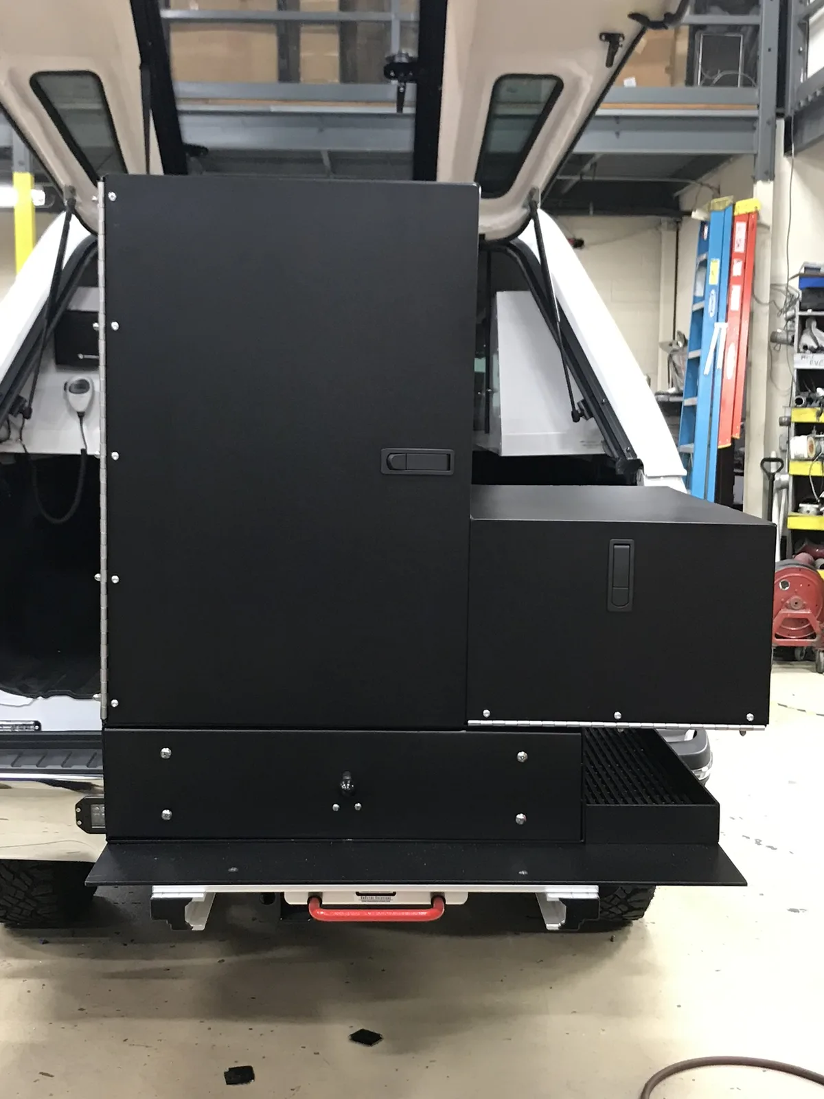 Custom compartment fabrication detail 4