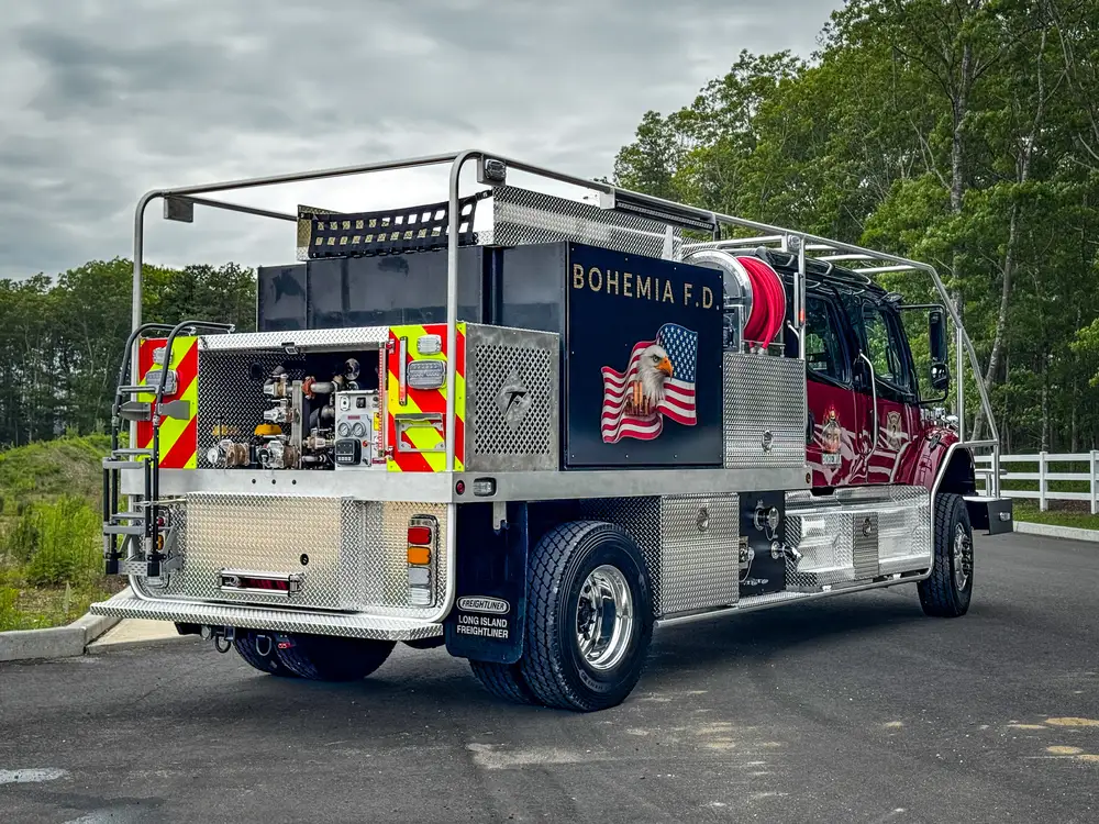 Red brush apparatus parked in front-left view outdoors, photo 201 of 303.