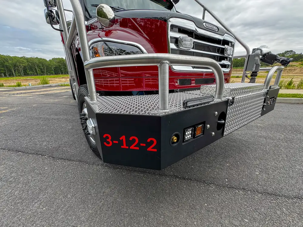 Rear or rear-quarter exterior view of apparatus, photo 204 of 303.