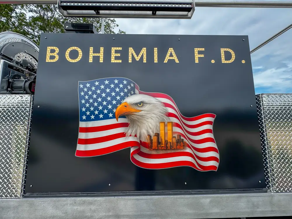 Rear or rear-quarter exterior view of apparatus, photo 224 of 303.