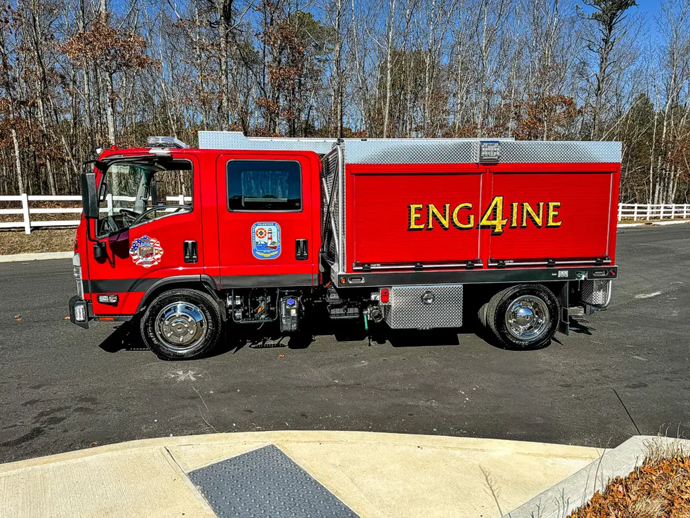 Full right-side profile with enclosed body and side graphics.