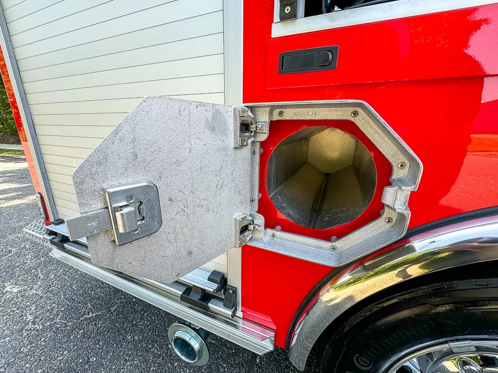 Open octagonal side hatch viewed from opposite angle.