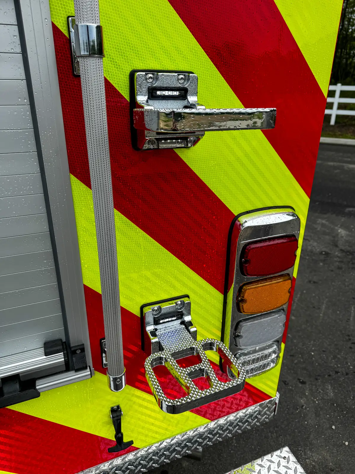 Red brush truck front-left exterior view, photo 31 of 179.