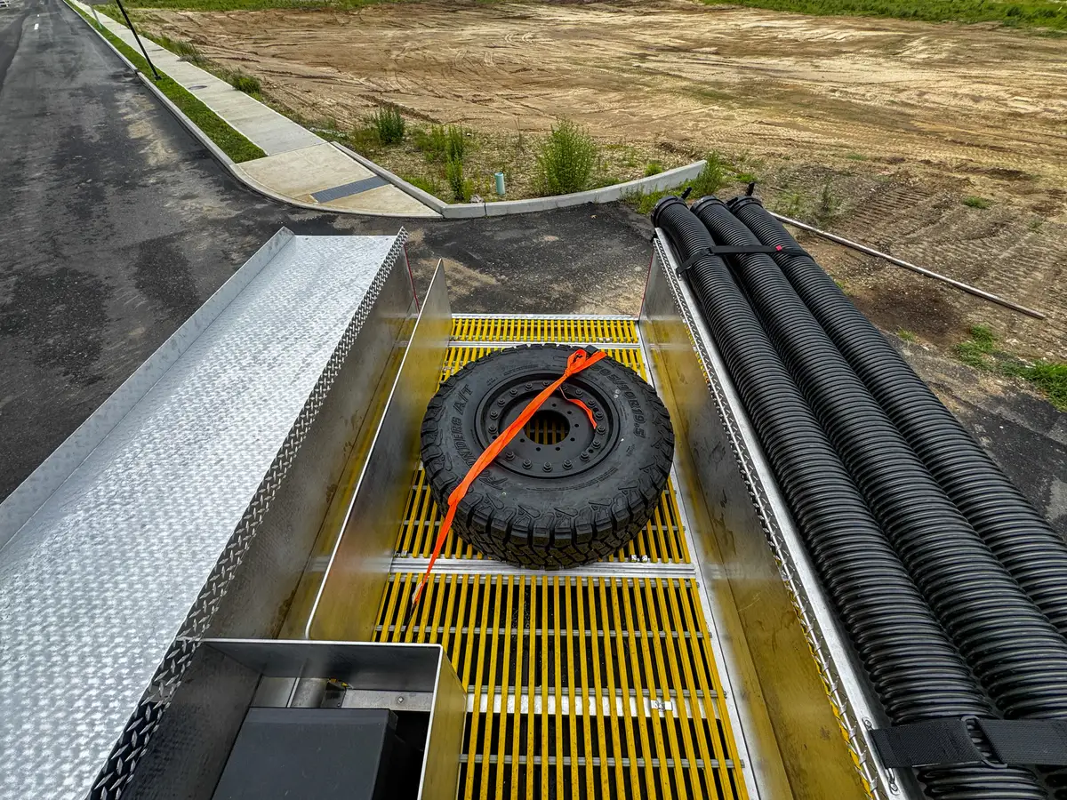 Red brush truck front-left exterior view, photo 41 of 179.