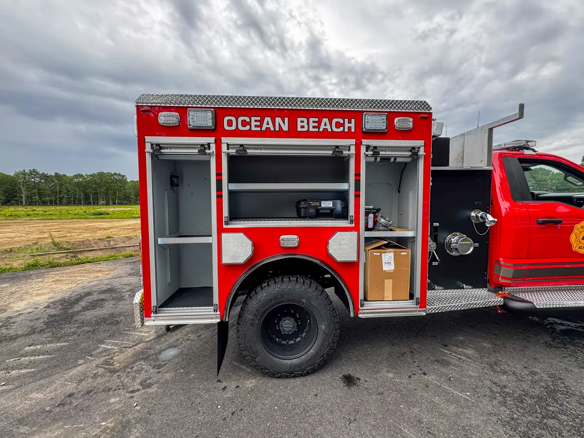 Pump panel with controls on brush truck body, photo 45 of 179.