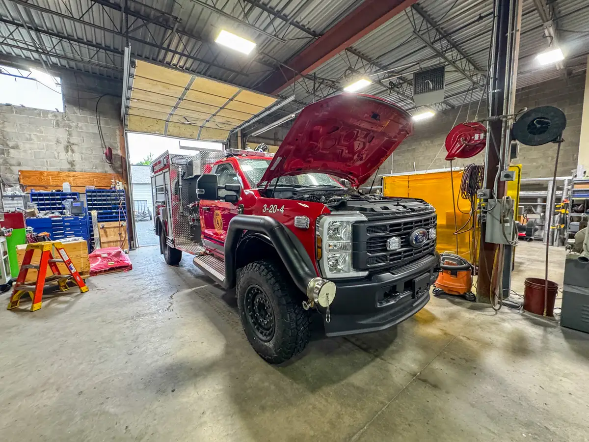 Partially assembled apparatus body on shop floor, photo 70 of 179.