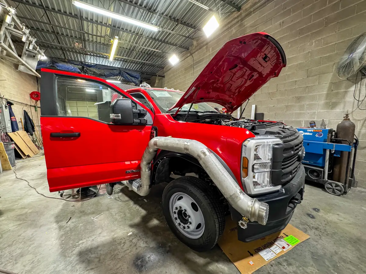 Red body panel installed on apparatus module, photo 143 of 179.