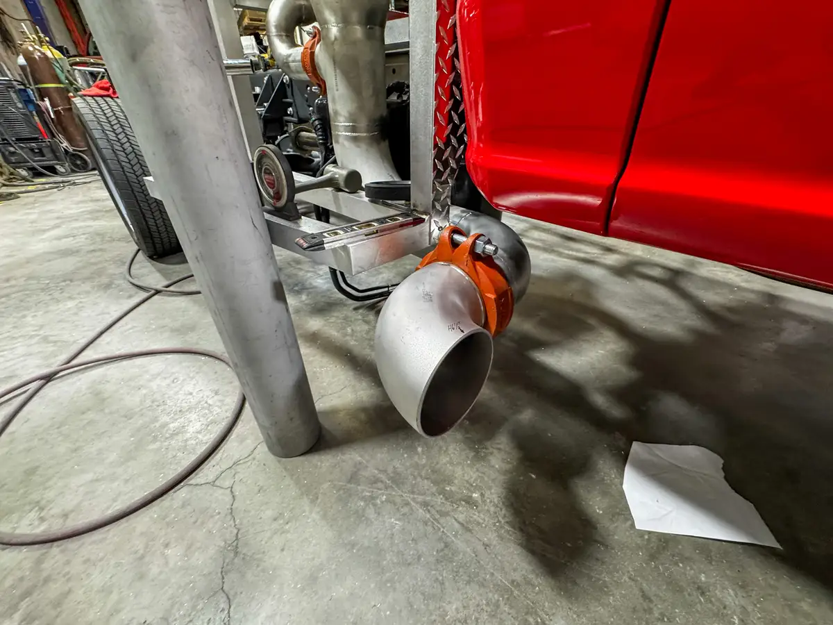 Unpainted aluminum compartment structure in shop, photo 172 of 179.
