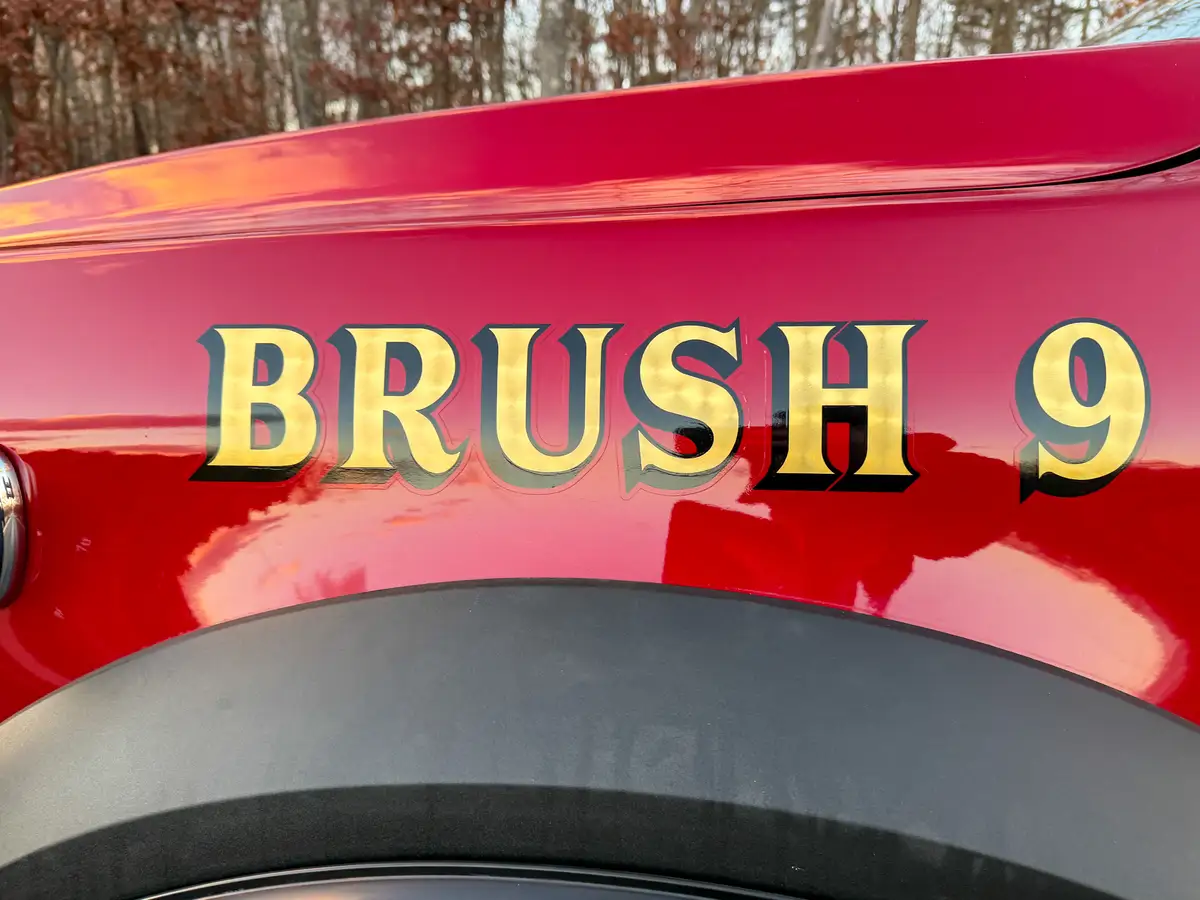 Fender lettering close-up with BRUSH 9 text.
