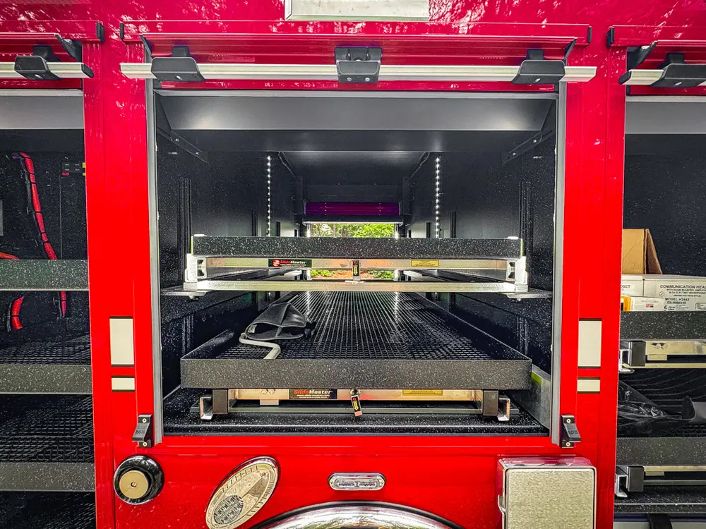 Rear center bay with dual slide-out shelves extended.