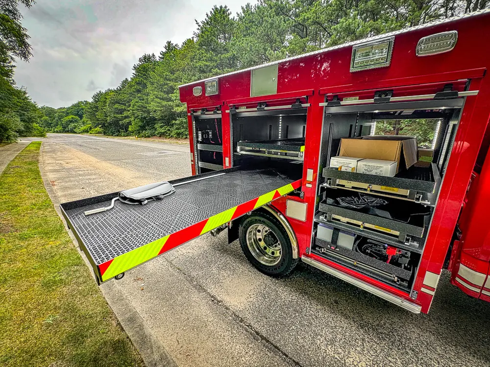 Open side setup showing extended platform and multiple shelves.