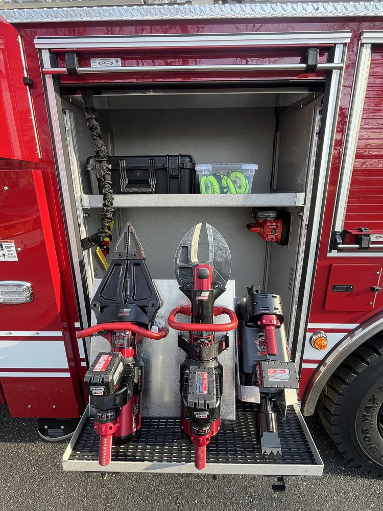 Pierce Enforcer Aerial exterior view, photo 14 of 35