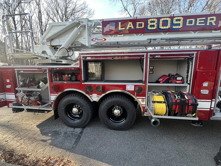 Pierce Enforcer Aerial exterior view, photo 4 of 35