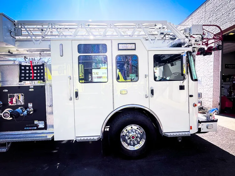 Pierce Enforcer Aerial exterior view, photo 5 of 32