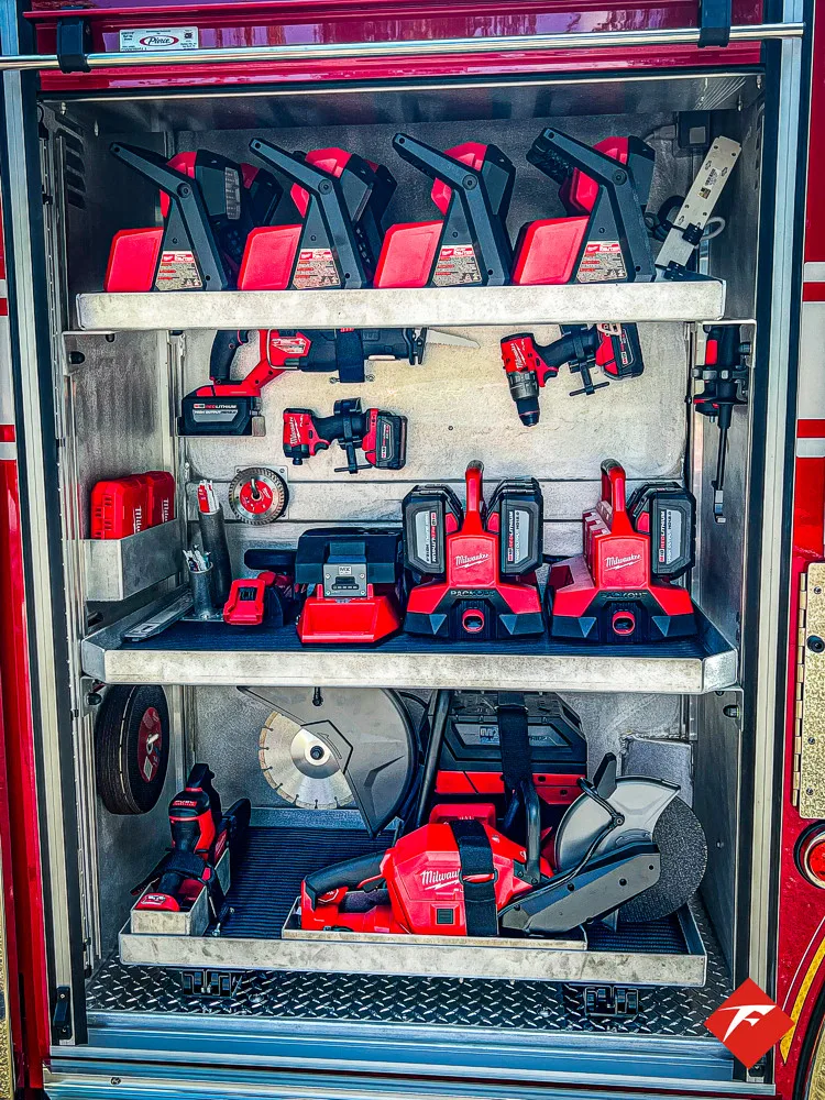 Pierce Velocity Aerial exterior view, photo 14 of 48