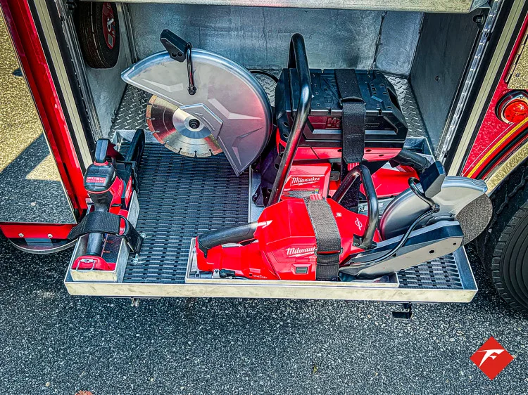 Pierce Velocity Aerial exterior view, photo 15 of 48