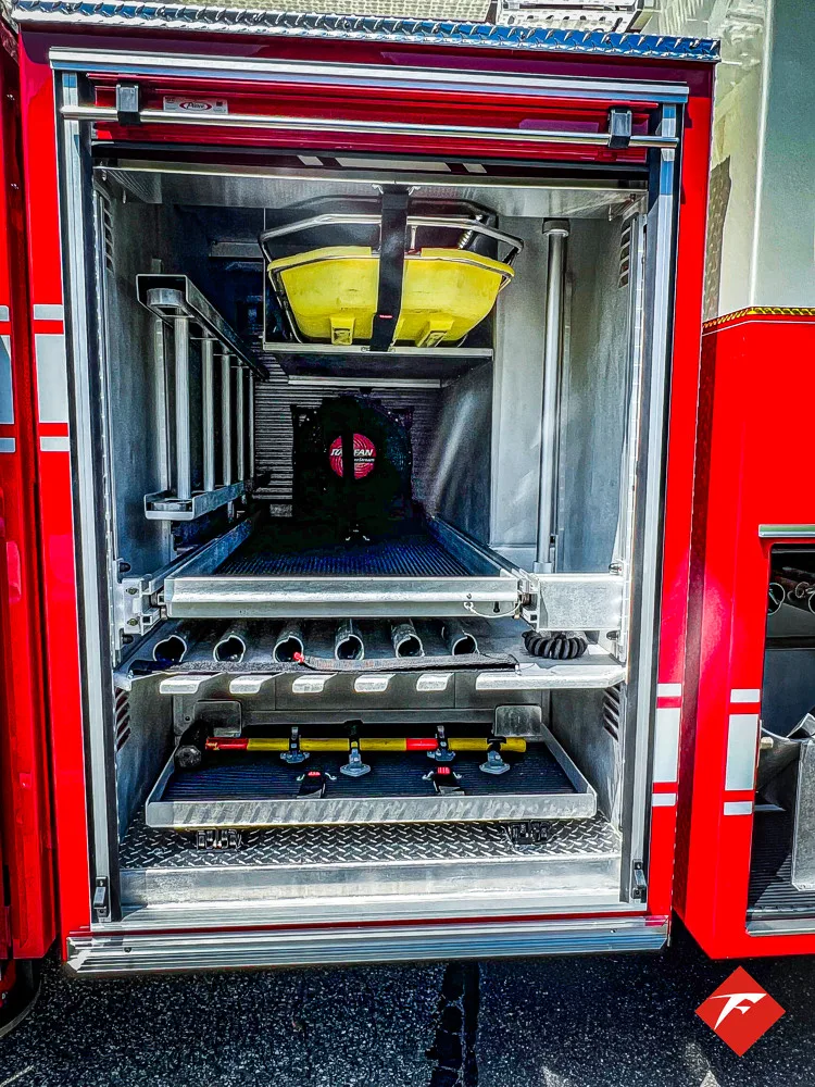 Pierce Velocity Aerial exterior view, photo 26 of 48