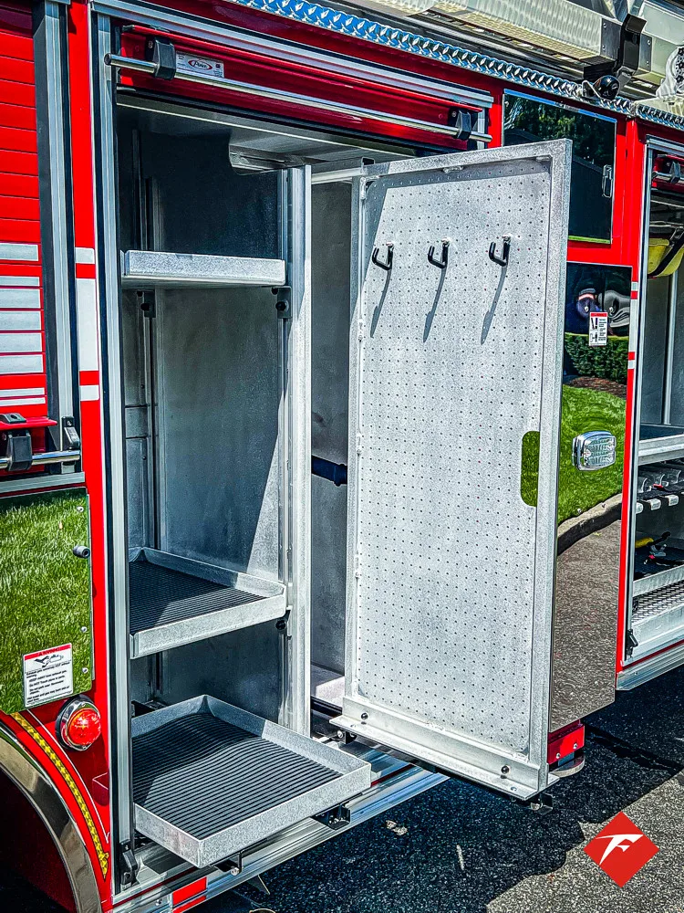 Pierce Velocity Aerial exterior view, photo 32 of 48