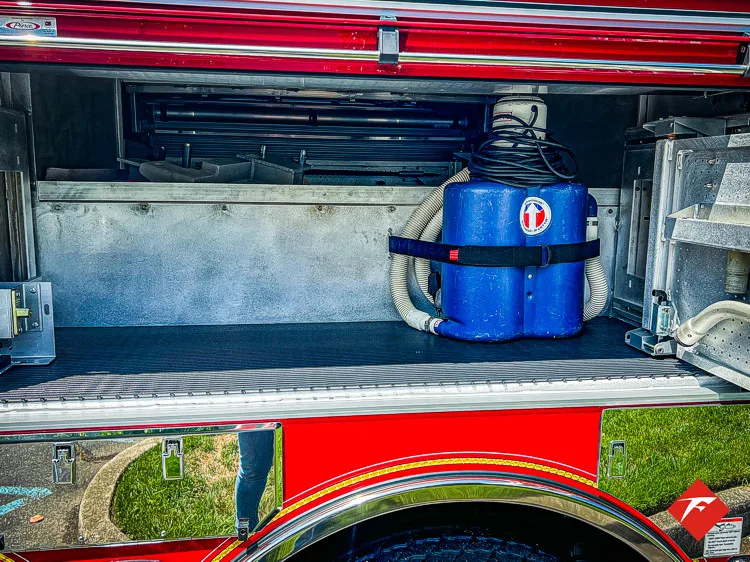 Pierce Velocity Aerial exterior view, photo 35 of 48