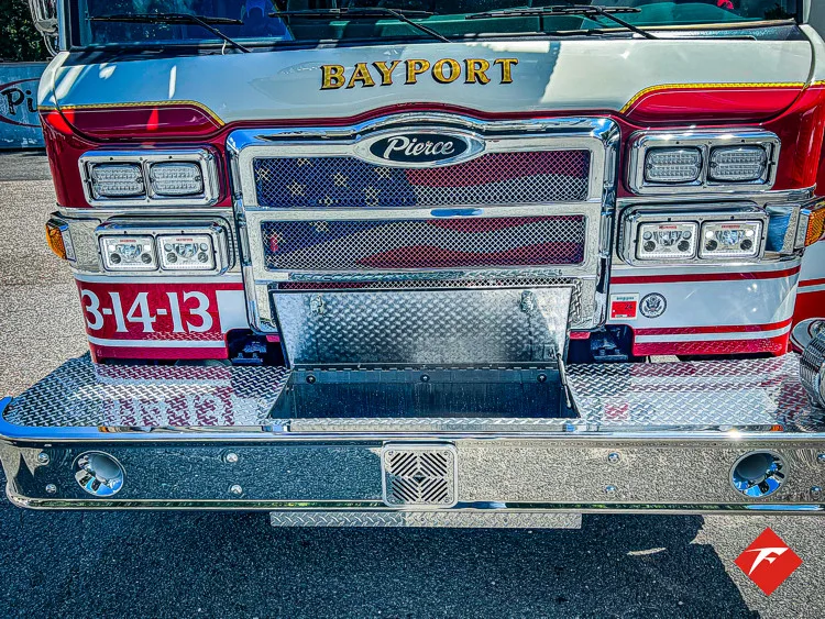 Pierce Velocity Aerial exterior view, photo 48 of 48