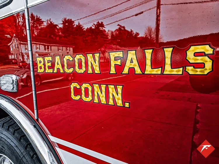 Pierce Saber Pumper exterior view, photo 11 of 83