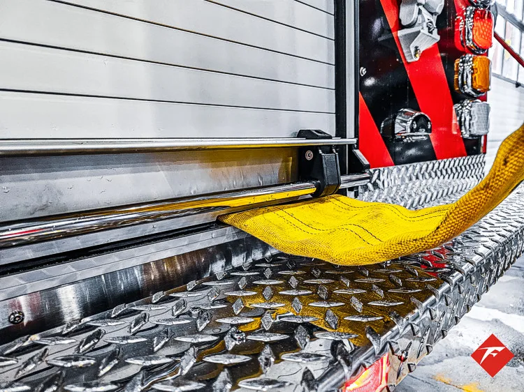 Pierce Saber Pumper exterior view, photo 39 of 83