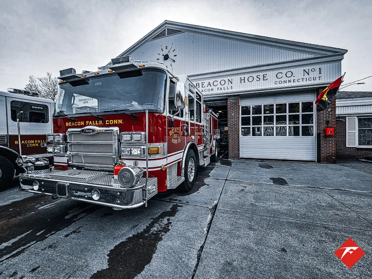 Pierce Saber Pumper exterior view, photo 4 of 83