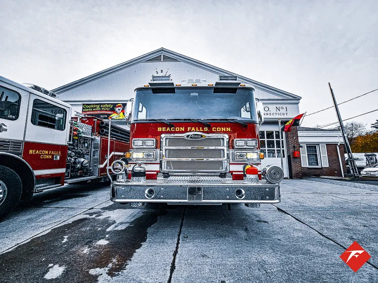 Pierce Saber Pumper exterior view, photo 57 of 83