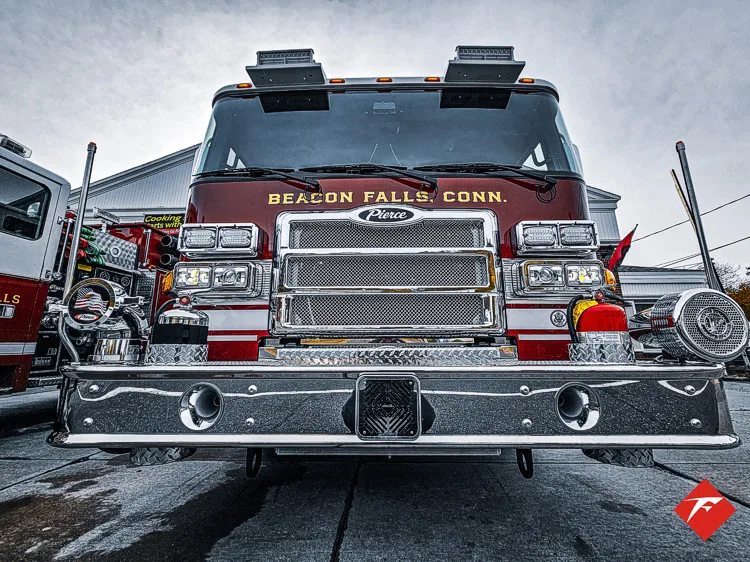 Pierce Saber Pumper exterior view, photo 59 of 83