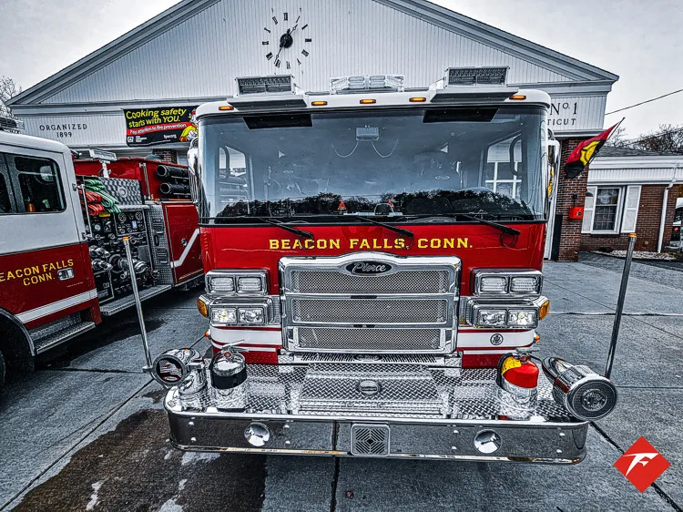 Pierce Saber Pumper exterior view, photo 60 of 83