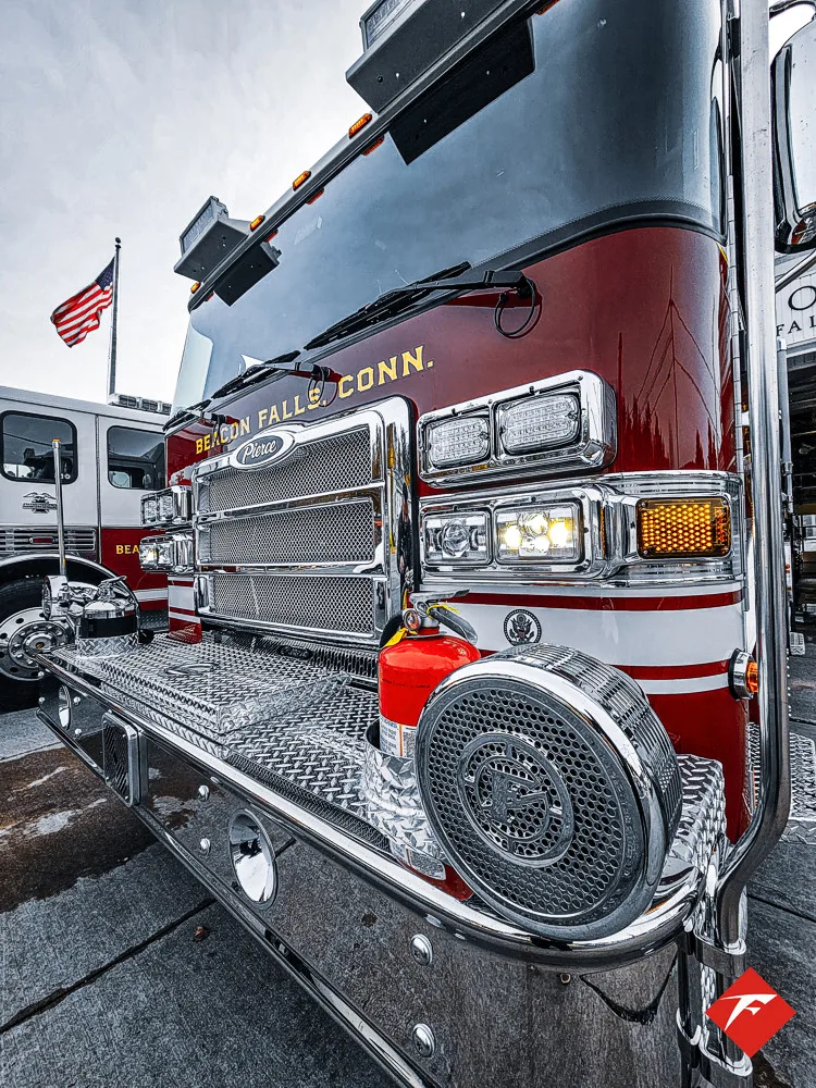 Pierce Saber Pumper exterior view, photo 62 of 83