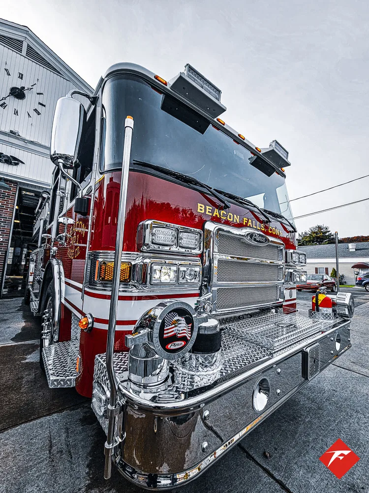 Pierce Saber Pumper exterior view, photo 65 of 83