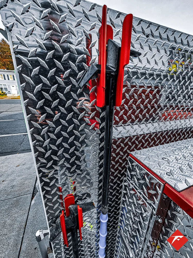 Pierce Saber Pumper exterior view, photo 70 of 83