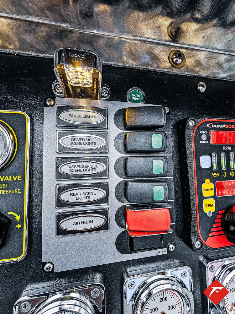 Pierce Saber Pumper exterior view, photo 73 of 83