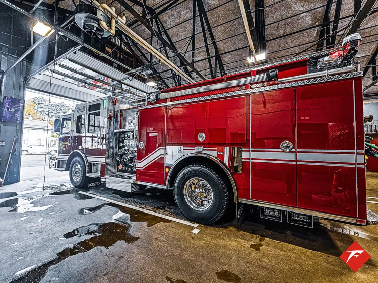 Pierce Saber Pumper exterior view, photo 83 of 83