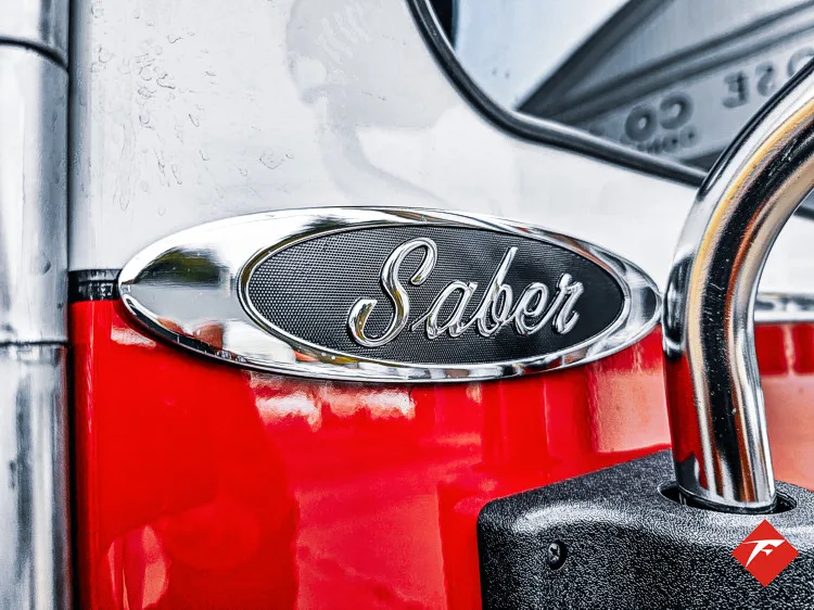 Pierce Saber Pumper exterior view, photo 9 of 83