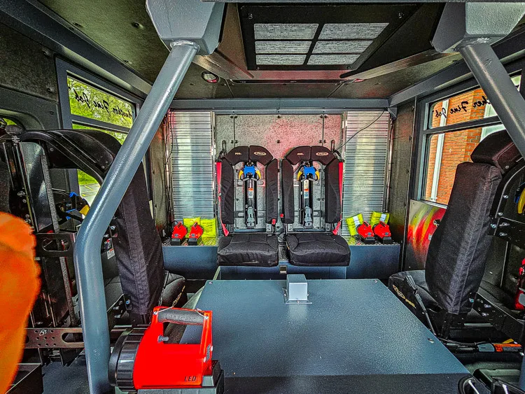 Pierce Velocity Rescue Pumper exterior view, photo 18 of 56