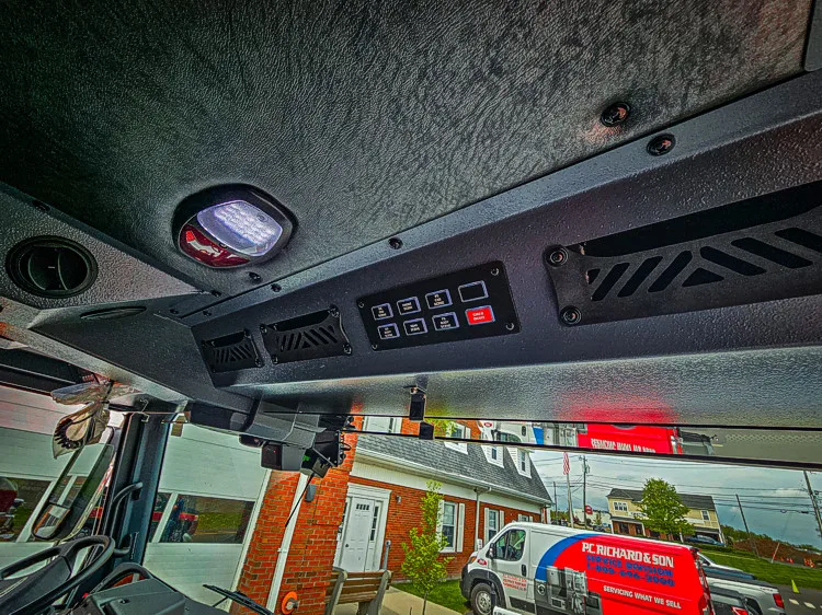 Pierce Velocity Rescue Pumper exterior view, photo 19 of 56