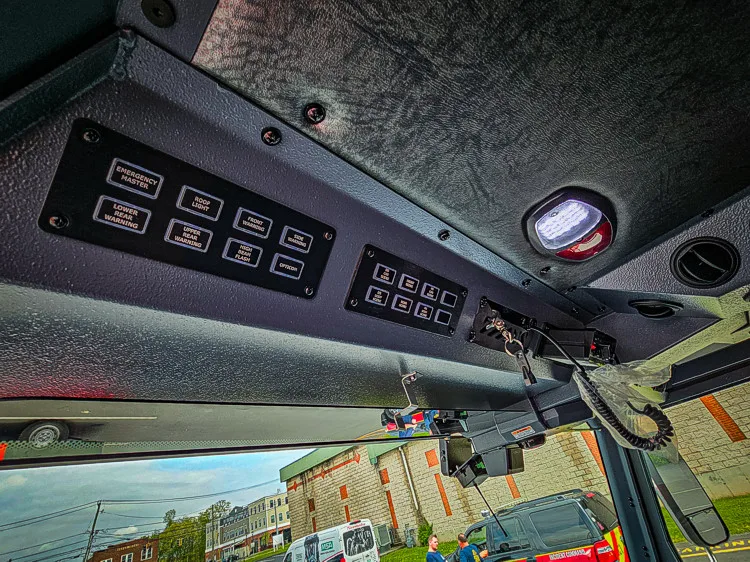 Pierce Velocity Rescue Pumper exterior view, photo 27 of 56