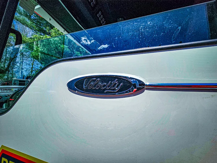 Pierce Velocity Rescue Pumper exterior view, photo 16 of 41