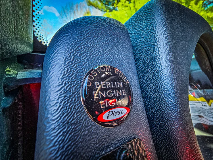 Pierce Velocity Rescue Pumper exterior view, photo 17 of 41