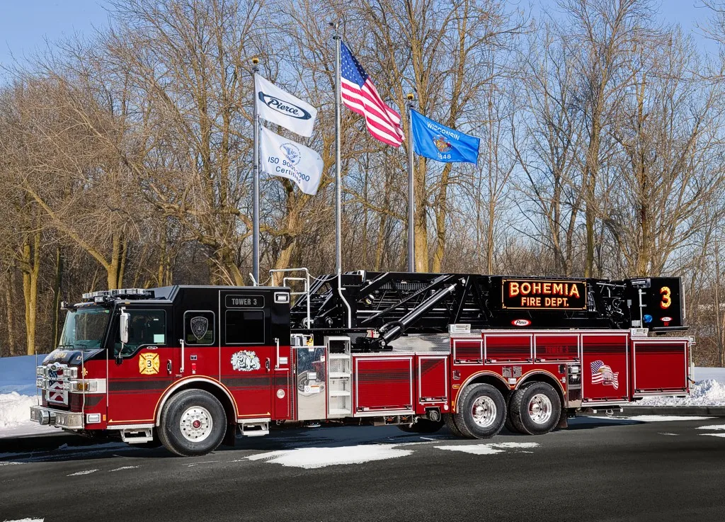 Pierce Aerial exterior view, photo 2 of 3