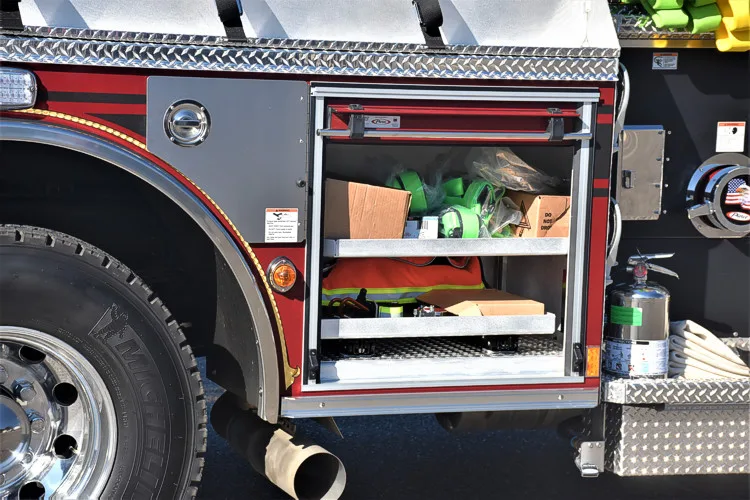 Pierce Impel Pumper exterior view, photo 10 of 50