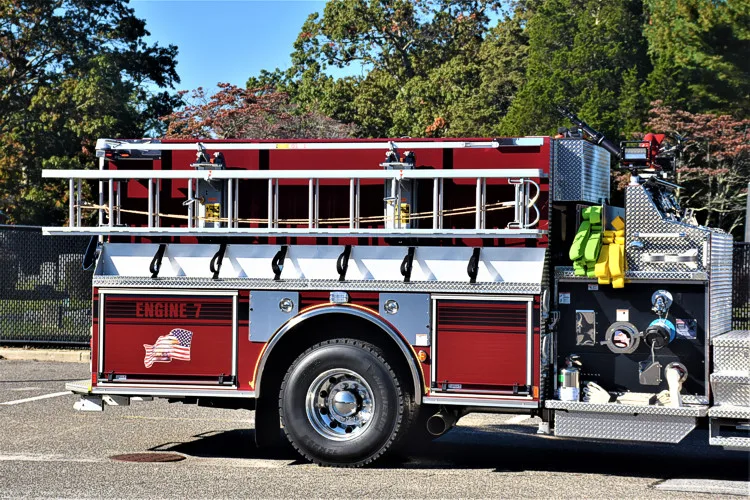 Pierce Impel Pumper exterior view, photo 12 of 50
