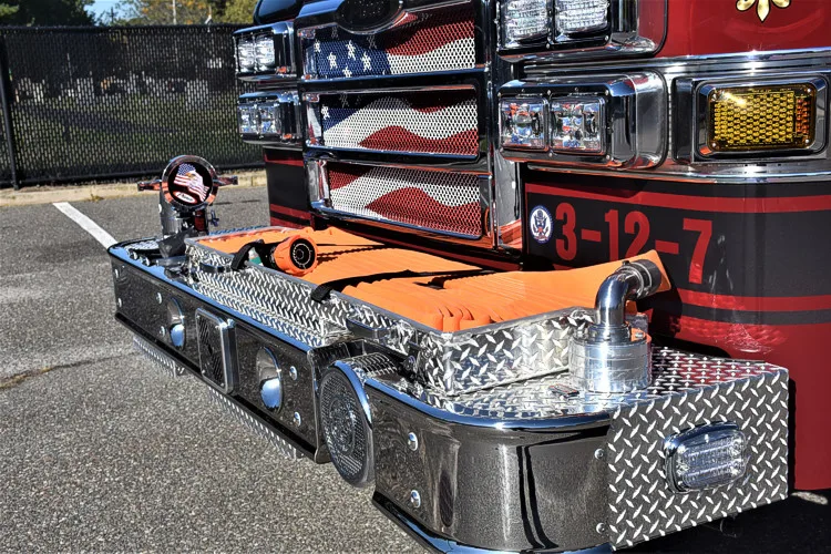 Pierce Impel Pumper exterior view, photo 16 of 50