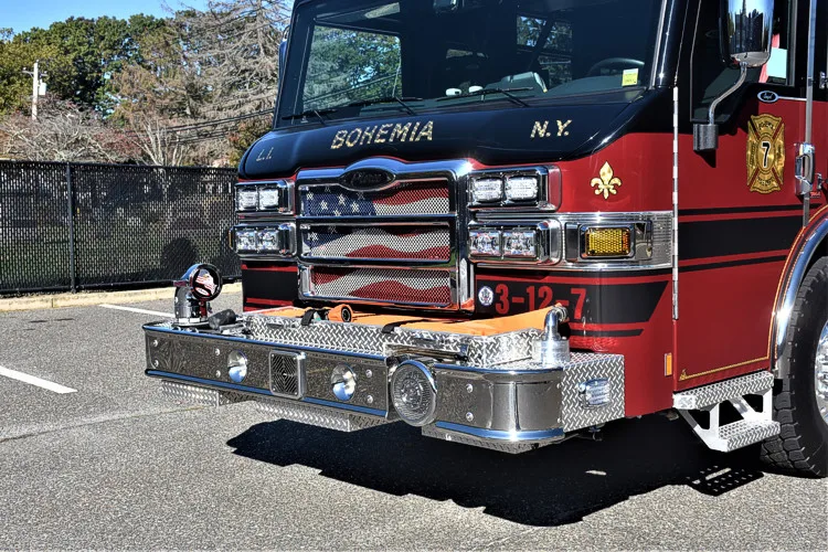 Pierce Impel Pumper exterior view, photo 18 of 50