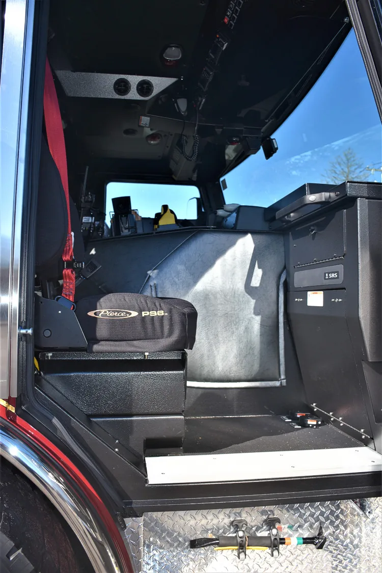 Pierce Impel Pumper exterior view, photo 19 of 50